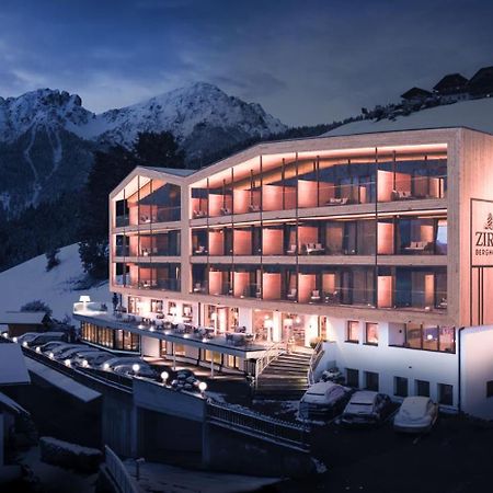 Kronplatz-Resort Berghotel Zirm Olang ภายนอก รูปภาพ